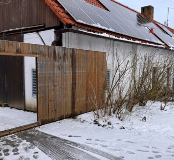 Vnitřní instalace tepelného čerpadla vzduch-voda v rodinném domě